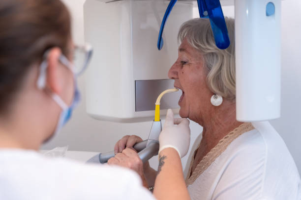 Best Emergency Treatment for Toothache in Ivanhoe, CA